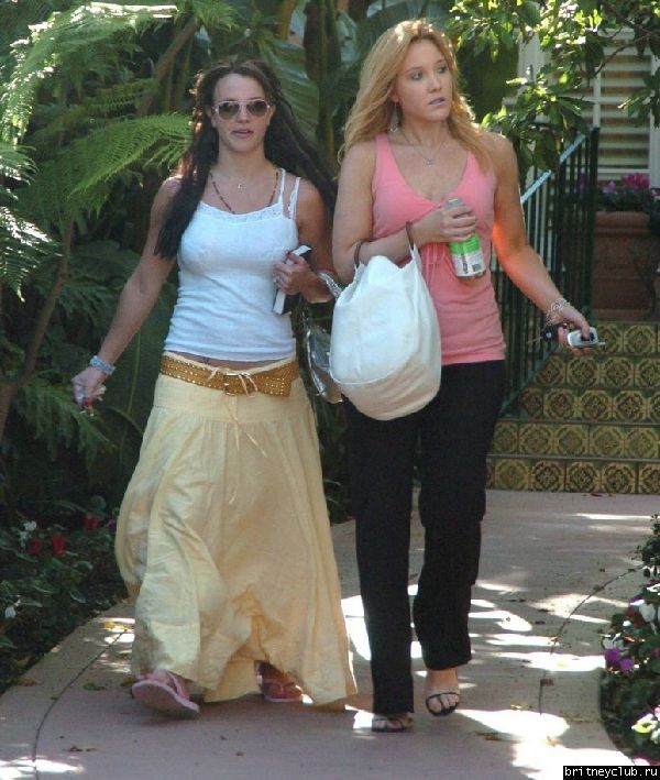 Бритни и Кевин в День его Рождения 08.jpg(Бритни Спирс, Britney Spears)