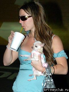 Бритни уезжает из отеля04.jpg(Бритни Спирс, Britney Spears)
