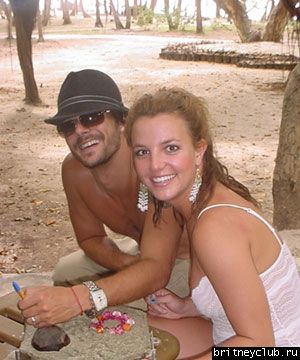 Бритни и Кевина во время медового месяца (часть 2)01.jpg(Бритни Спирс, Britney Spears)