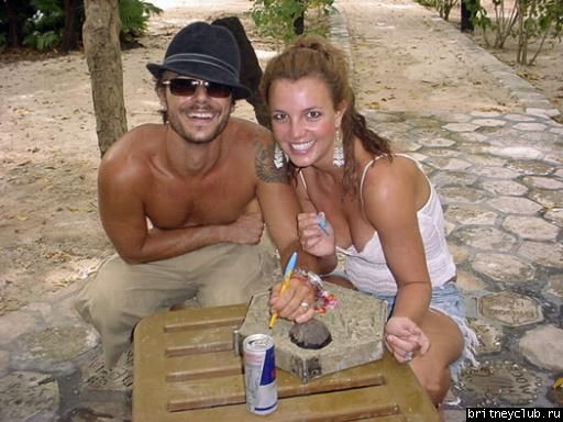 Бритни и Кевина во время медового месяца (часть 2)19.jpg(Бритни Спирс, Britney Spears)