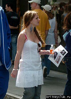 Бритни и Линн - шоппинг в Новом Орлеане09.jpg(Бритни Спирс, Britney Spears)
