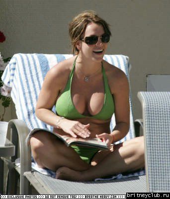 Бритни в отеле Le Merigot47.jpg(Бритни Спирс, Britney Spears)