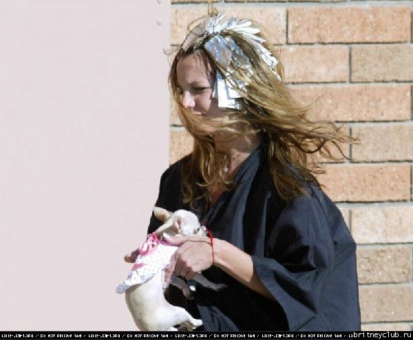 Бритни посещает салон красоты39.jpg(Бритни Спирс, Britney Spears)