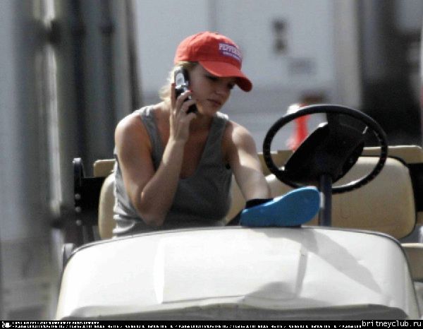 Бритни и Кевин играют в гольф 20.jpg(Бритни Спирс, Britney Spears)