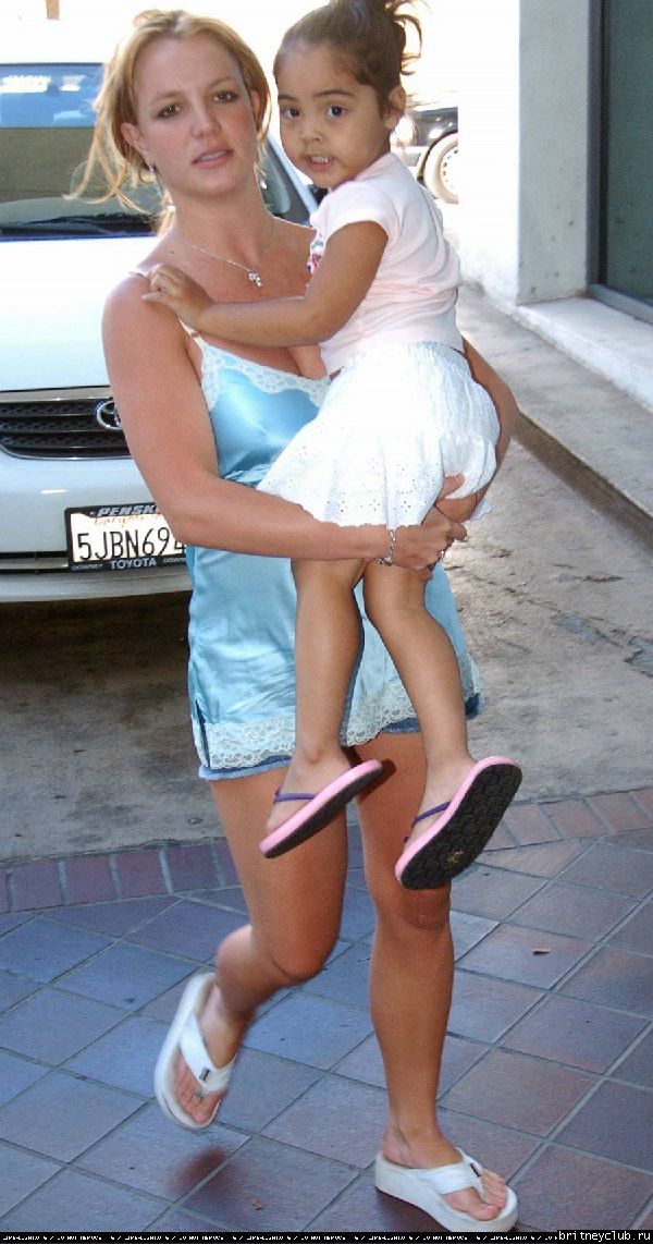 Бритни идет в больницу вместе с КориImage00018.jpg(Бритни Спирс, Britney Spears)