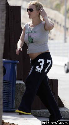 Бритни покупает молочные коктейли05.jpg(Бритни Спирс, Britney Spears)