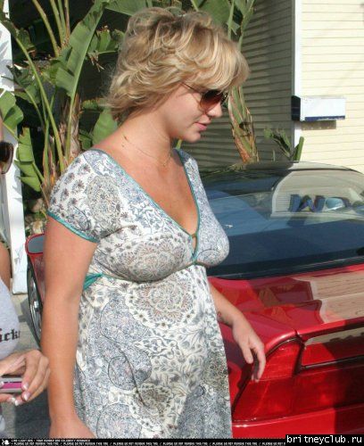 Бритни в ресторане Moonshadows11.jpg(Бритни Спирс, Britney Spears)