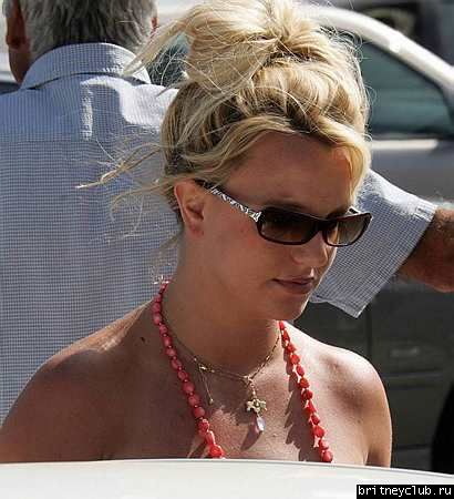 Бритни покупает цветы21.jpg(Бритни Спирс, Britney Spears)