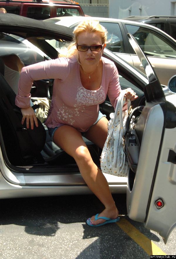 Бритни посетила студию звукозаписи29.jpg(Бритни Спирс, Britney Spears)