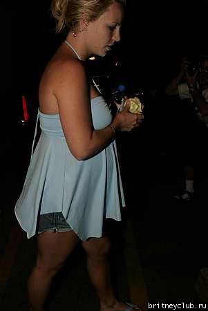 Бритни на шоппинге в Hollywood Plaza1123013542206.jpg(Бритни Спирс, Britney Spears)