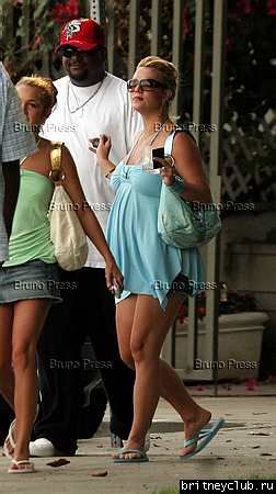 Бритни на шоппинге в Hollywood Plazab8.jpg(Бритни Спирс, Britney Spears)