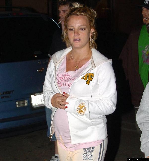 Бритни покупает игрушкиb2.jpg(Бритни Спирс, Britney Spears)