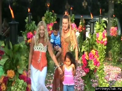 Бритни с семьей в Baby Shower04.jpg(Бритни Спирс, Britney Spears)