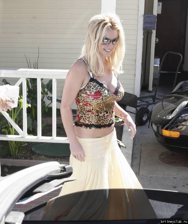 Бритни и Кевин в ресторане Moonshadows24.jpg(Бритни Спирс, Britney Spears)