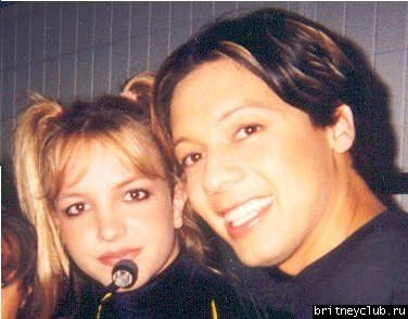 Бритни с фанатами65229518um.jpg(Бритни Спирс, Britney Spears)