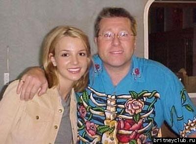 Бритни с фанатами65233881cv.jpg(Бритни Спирс, Britney Spears)