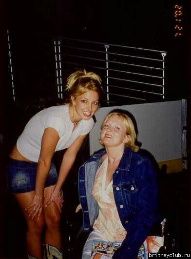 Бритни с фанатами65235738sw.jpg(Бритни Спирс, Britney Spears)