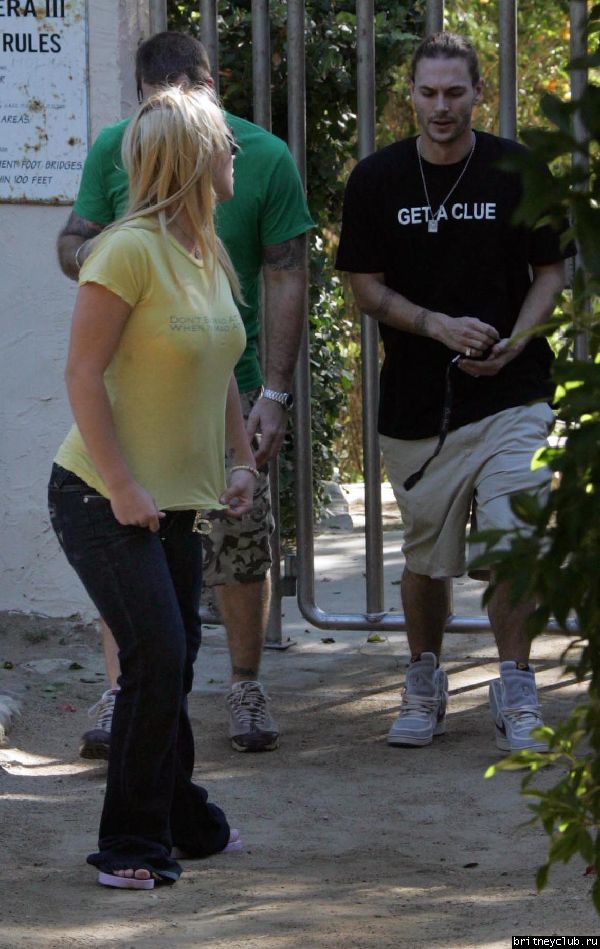 Бритни и Кевин в Малибу13.jpg(Бритни Спирс, Britney Spears)