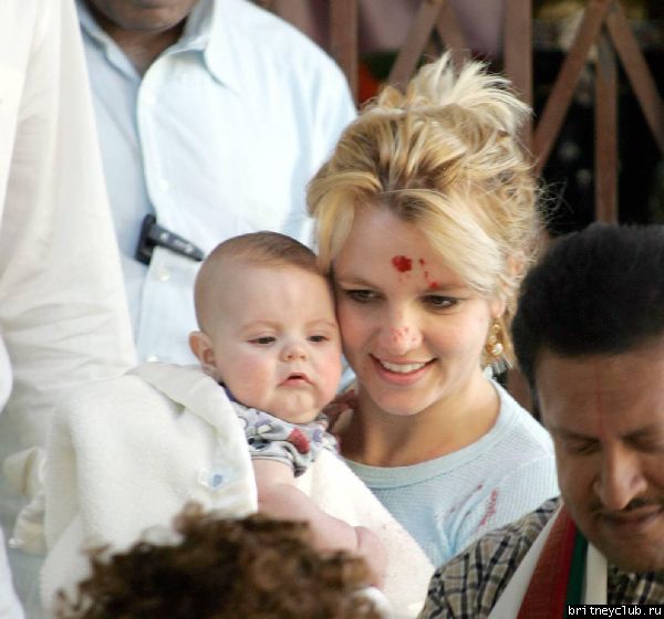 Бритни и Шон в Малибу, Калифорния27.jpg(Бритни Спирс, Britney Spears)