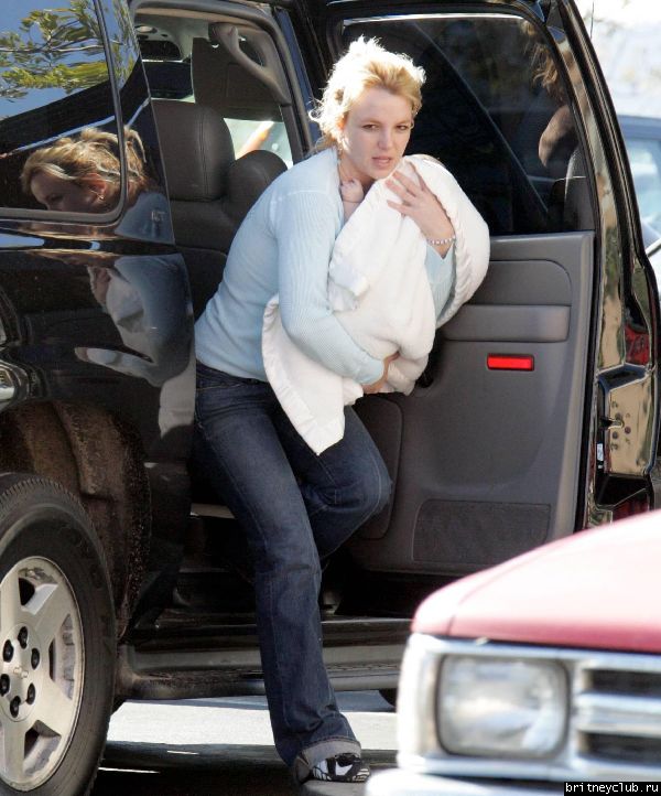 Бритни и Шон в Малибу, Калифорния41.jpg(Бритни Спирс, Britney Spears)