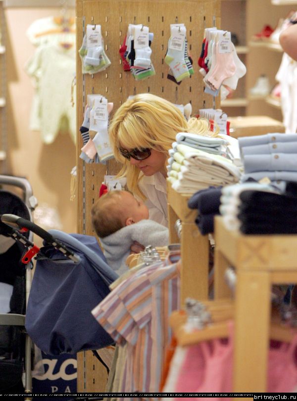 Шоппинг с Шоном Престоном1147273709278.jpg(Бритни Спирс, Britney Spears)