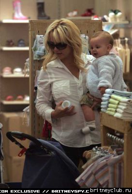 Шоппинг с Шоном Престоном1147273747492.jpg(Бритни Спирс, Britney Spears)