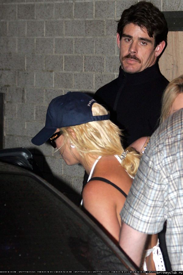 Бритни чуть не выронила ребенка1148661628983.jpg(Бритни Спирс, Britney Spears)