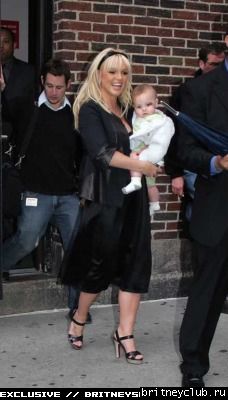 Бритни прибыла на David Letterman Show11.jpg(Бритни Спирс, Britney Spears)