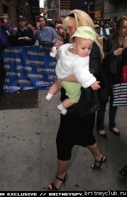Бритни прибыла на David Letterman Show12.jpg(Бритни Спирс, Britney Spears)