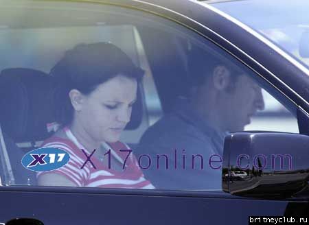 Бритни и Перри в  McDonalds04.jpg(Бритни Спирс, Britney Spears)