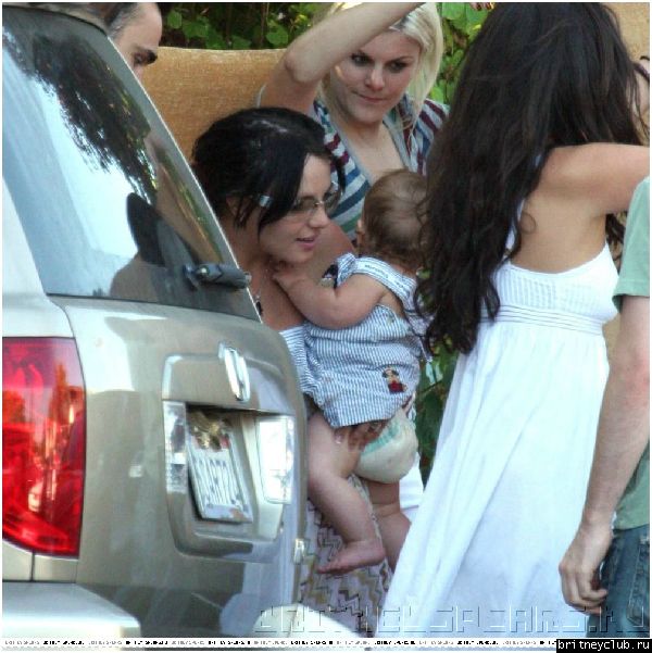 Бритни и Шон прибыли в студию звукозаписи06.jpg(Бритни Спирс, Britney Spears)