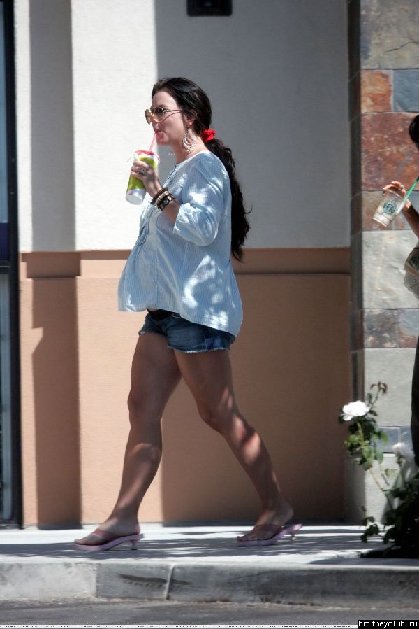 Бритни, Шон и Линн в Малибу45.jpg(Бритни Спирс, Britney Spears)