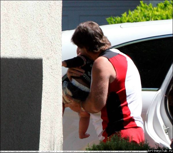 Бритни с Шоном посетила своих родителей20.jpg(Бритни Спирс, Britney Spears)