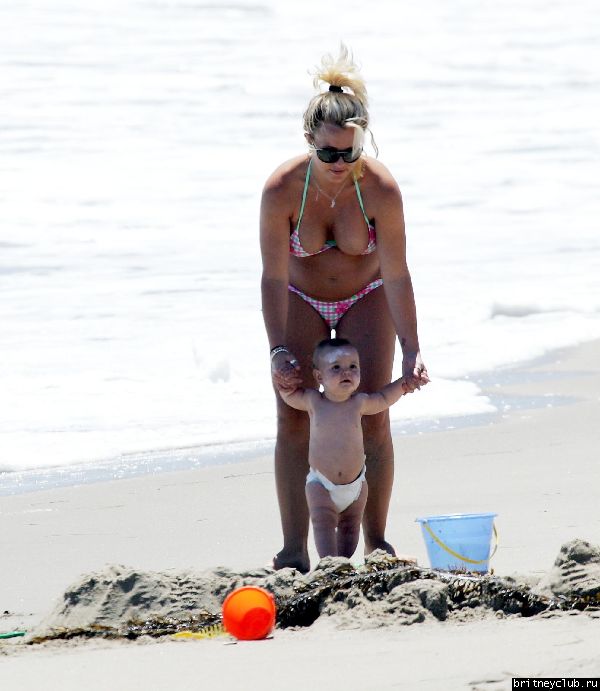 Бритни с Шоном в Майями13.jpg(Бритни Спирс, Britney Spears)