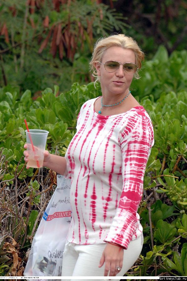 Поход в церковь и шоппинг02.jpg(Бритни Спирс, Britney Spears)