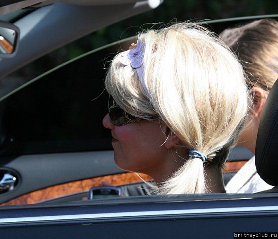 Бритни направляется к Дому Блюза в Лос Анжелесеbritney-blonde02.jpg(Бритни Спирс, Britney Spears)