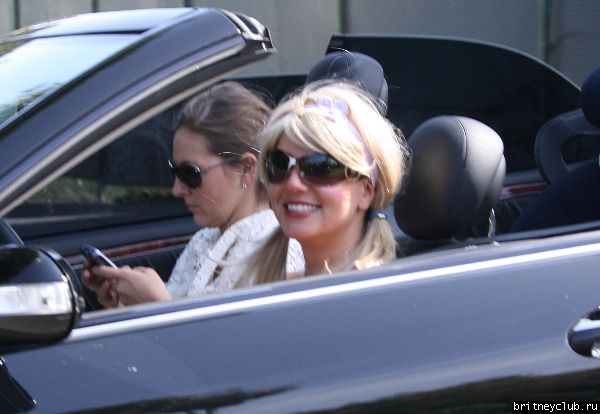 Бритни направляется к Дому Блюза в Лос Анжелесеbritney-blonde05.jpg(Бритни Спирс, Britney Spears)