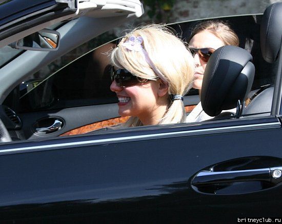 Бритни направляется к Дому Блюза в Лос Анжелесеbritney-blonde07.jpg(Бритни Спирс, Britney Spears)
