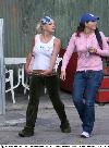 Бритни и Шон направляются к студии танца Millennium