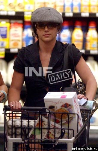 Бритни в супермаркете Ralphsbritney-ralphs26.jpg(Бритни Спирс, Britney Spears)