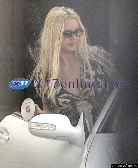Бритни работает над новым альбомомbritney-cd04.jpg(Бритни Спирс, Britney Spears)