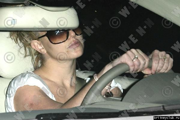 Бритни сос спящими детьми направляется в отельbritney-sons11.jpg(Бритни Спирс, Britney Spears)