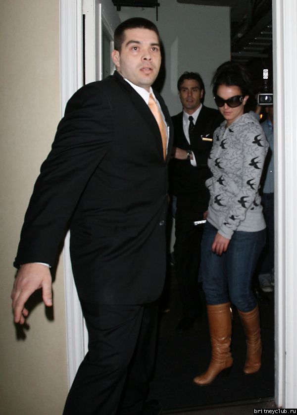 Бритни приезжает в отель Four Seasons07~86.jpg(Бритни Спирс, Britney Spears)