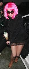 Бритни приехала в Starbucks