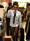 Бритни в бутике Kitson (Лос Анжелес) в 2 часа ночи