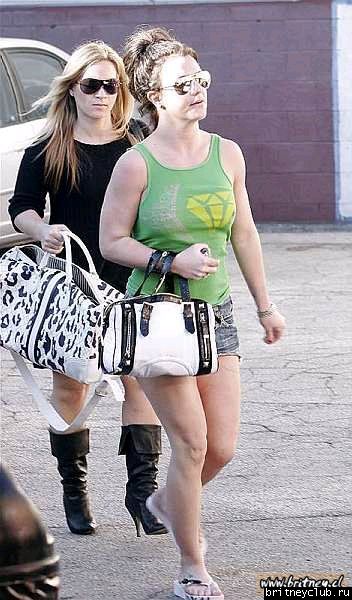 Бритни направляется в танцевальную студию Millenium08.jpg(Бритни Спирс, Britney Spears)