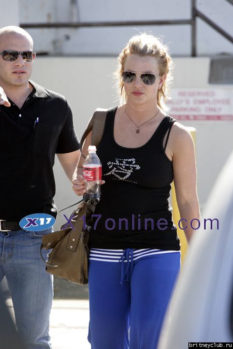 Бритни работает в Ballys в Studio CityBSPEARSGYM0414_02.jpg(Бритни Спирс, Britney Spears)