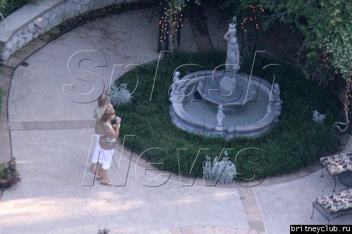 Бритни на вечеринке у Джеми Линнbritney-kentwood13.jpg(Бритни Спирс, Britney Spears)