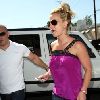Бритни на шоппинге в Nicoletti & Sherman Oaks в Лос Анджелесе 6 июня 2008 года