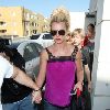 Бритни на шоппинге в Nicoletti & Sherman Oaks в Лос Анджелесе 6 июня 2008 года